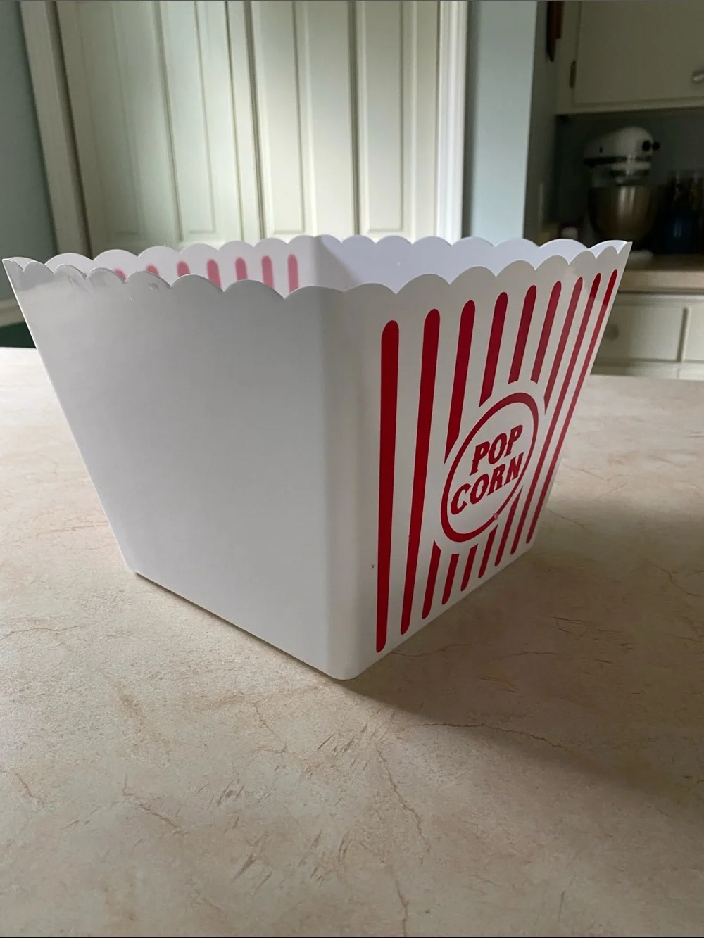 Classic Popcorn Square Tub - White with Red Stripe Vintage Design